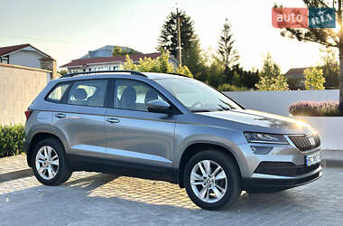 Внедорожник / Кроссовер Skoda Karoq 2021 в 