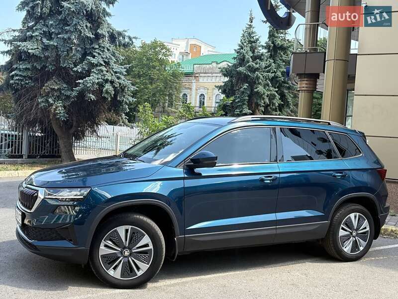 Внедорожник / Кроссовер Skoda Karoq 2023 в Полтаве