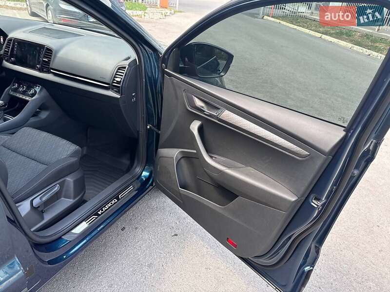 Внедорожник / Кроссовер Skoda Karoq 2023 в Полтаве