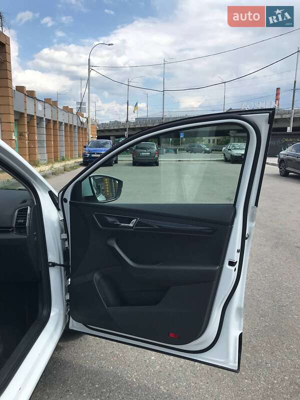 Позашляховик / Кросовер Skoda Karoq 2021 в Києві