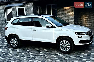 Внедорожник / Кроссовер Skoda Karoq 2021 в Чернигове