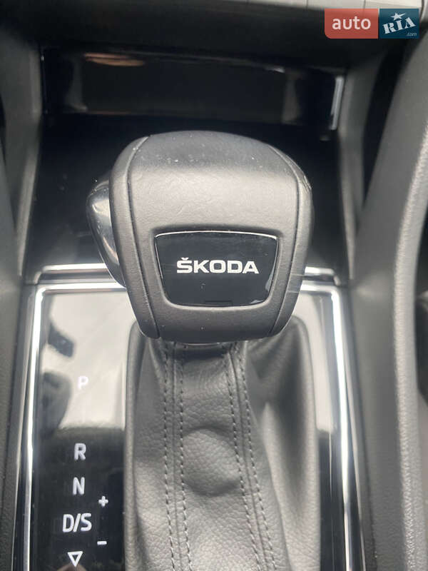 Внедорожник / Кроссовер Skoda Karoq 2022 в Краснограде