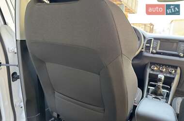 Позашляховик / Кросовер Skoda Karoq 2021 в 
