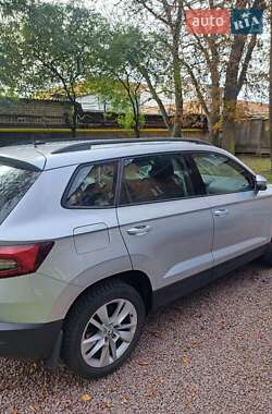 Внедорожник / Кроссовер Skoda Karoq 2021 в 