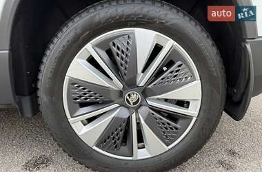 Внедорожник / Кроссовер Skoda Karoq 2023 в 
