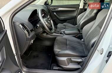 Внедорожник / Кроссовер Skoda Karoq 2023 в 