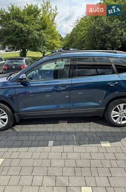 Внедорожник / Кроссовер Skoda Karoq 2022 в 
