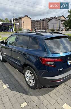 Внедорожник / Кроссовер Skoda Karoq 2022 в 