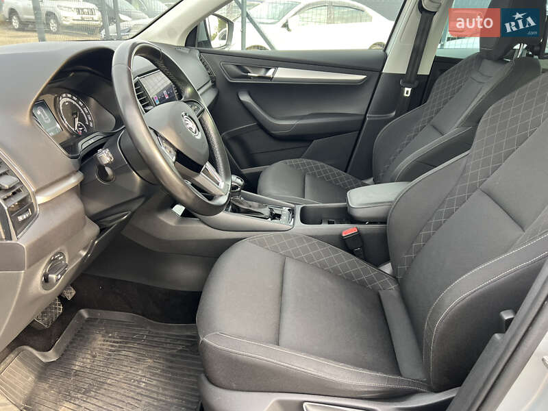 Внедорожник / Кроссовер Skoda Karoq 2019 в Киеве