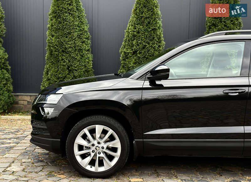 Внедорожник / Кроссовер Skoda Karoq 2021 в Мукачево