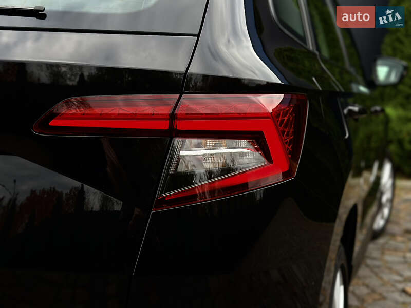 Внедорожник / Кроссовер Skoda Karoq 2021 в Мукачево