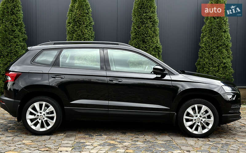 Внедорожник / Кроссовер Skoda Karoq 2021 в Мукачево