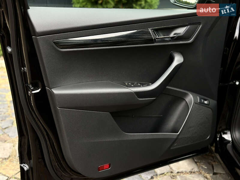 Внедорожник / Кроссовер Skoda Karoq 2021 в Мукачево