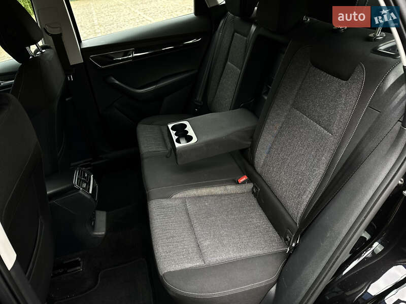 Внедорожник / Кроссовер Skoda Karoq 2021 в Мукачево