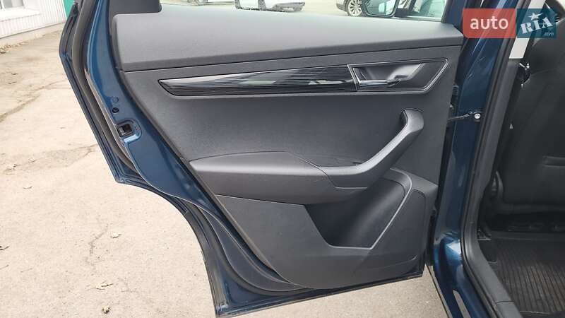 Позашляховик / Кросовер Skoda Karoq 2020 в Києві