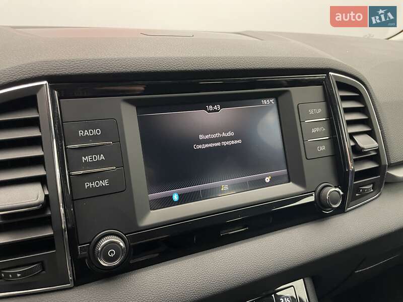 Внедорожник / Кроссовер Skoda Karoq 2019 в Киеве