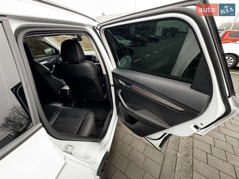 Внедорожник / Кроссовер Skoda Karoq 2022 в Ивано-Франковске