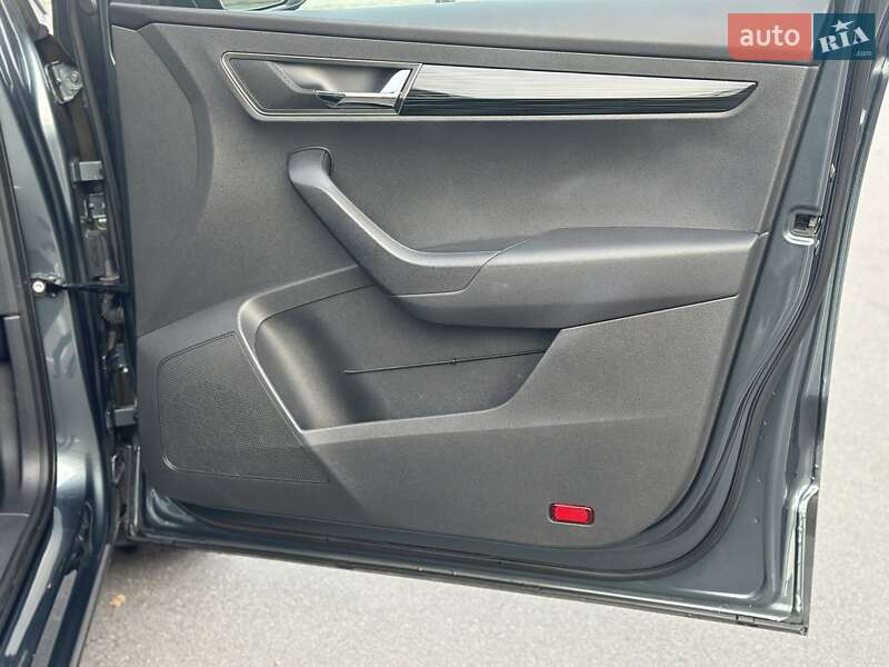 Позашляховик / Кросовер Skoda Karoq 2018 в Києві