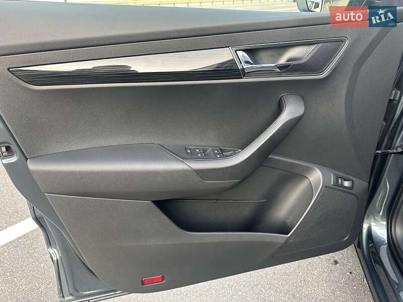 Позашляховик / Кросовер Skoda Karoq 2018 в Києві