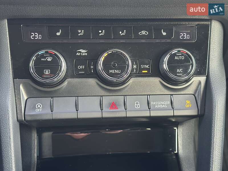 Позашляховик / Кросовер Skoda Karoq 2018 в Києві