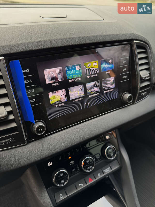 Внедорожник / Кроссовер Skoda Karoq 2024 в Днепре