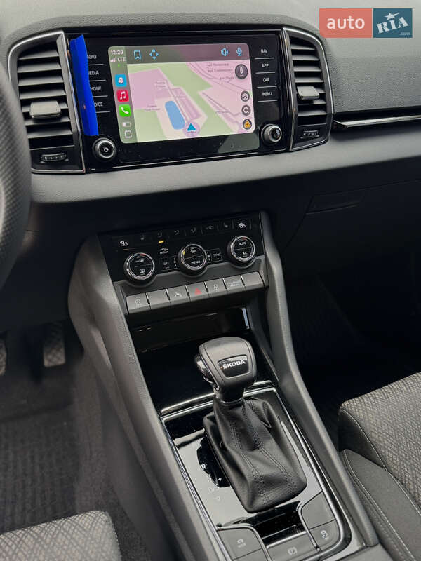 Внедорожник / Кроссовер Skoda Karoq 2024 в Днепре