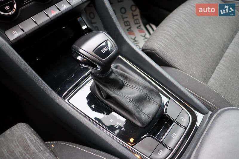 Позашляховик / Кросовер Skoda Karoq 2018 в Львові