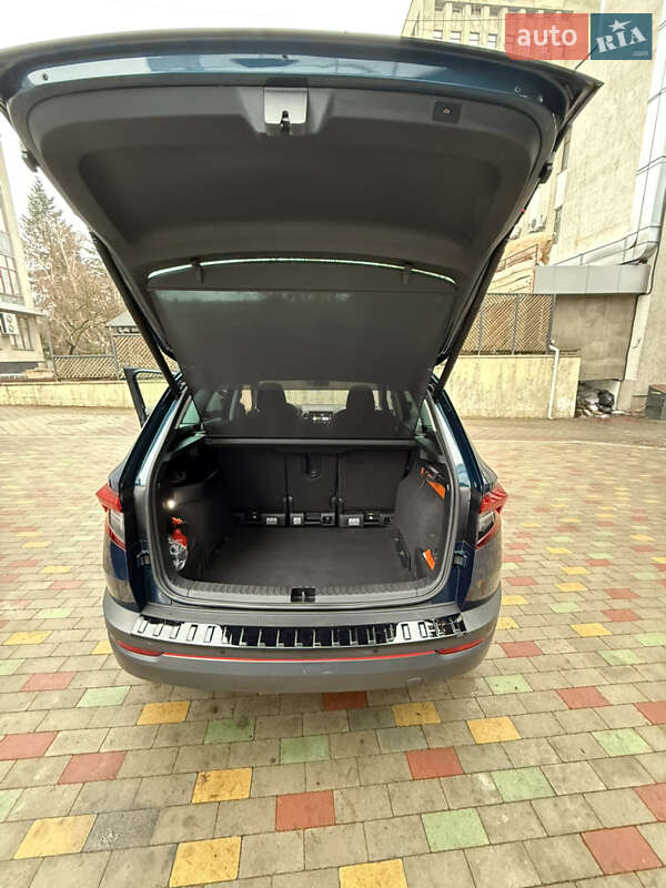 Внедорожник / Кроссовер Skoda Karoq 2020 в Ровно