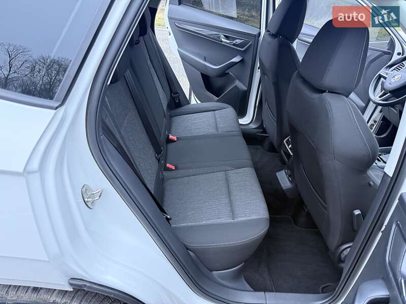 Внедорожник / Кроссовер Skoda Karoq 2020 в Киеве