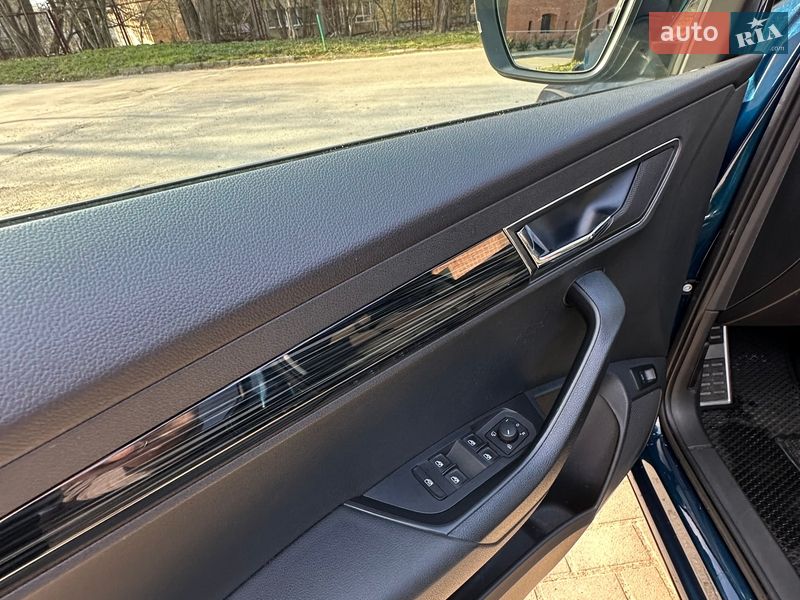 Внедорожник / Кроссовер Skoda Karoq 2020 в Львове