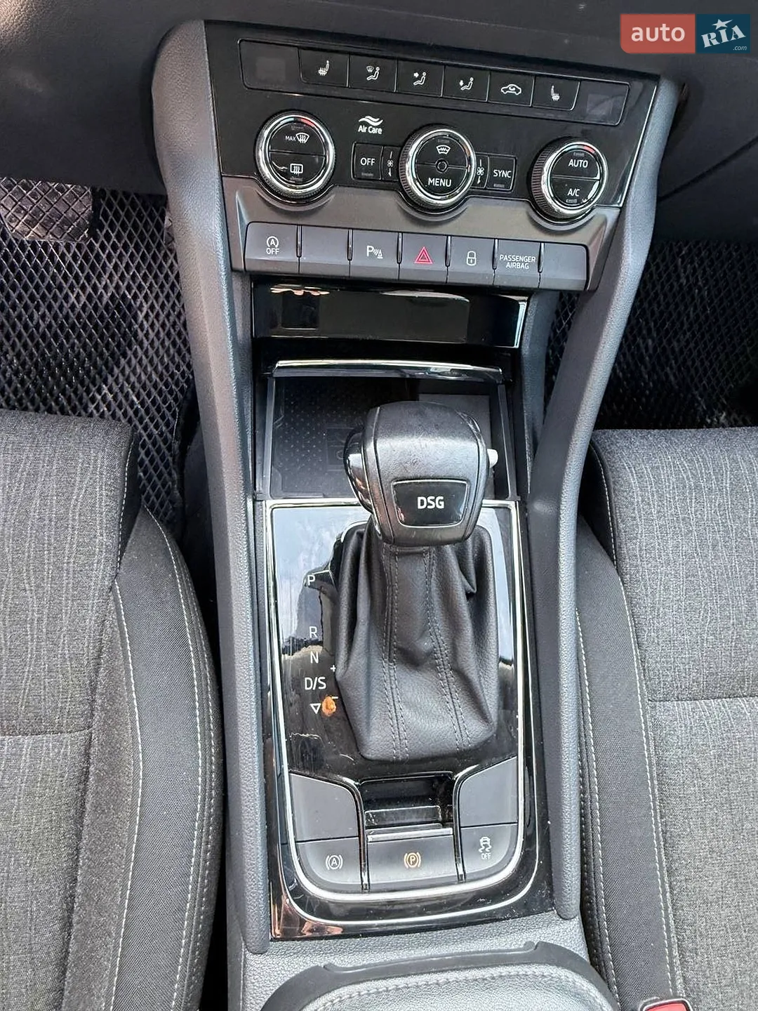 2019 Skoda Karoq - мініатюра 2