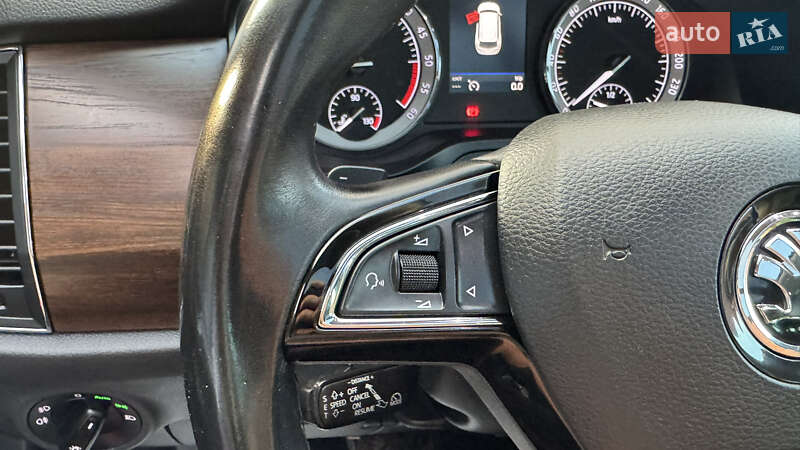 Позашляховик / Кросовер Skoda Kodiaq Scout 2018 в Сваляві