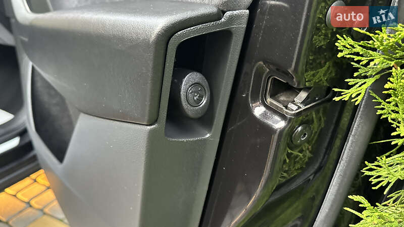 Позашляховик / Кросовер Skoda Kodiaq Scout 2018 в Сваляві