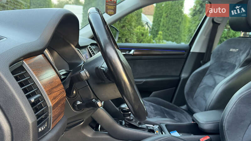 Позашляховик / Кросовер Skoda Kodiaq Scout 2018 в Сваляві