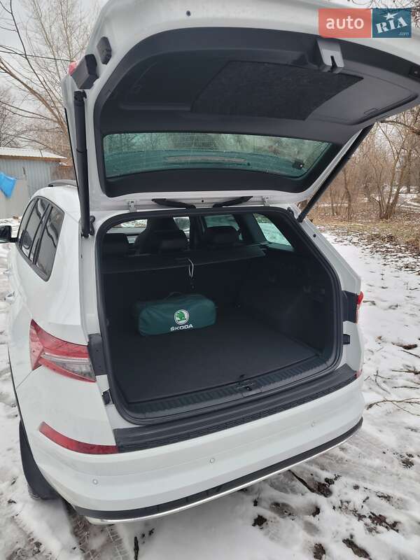 Внедорожник / Кроссовер Skoda Kodiaq 2021 в Запорожье