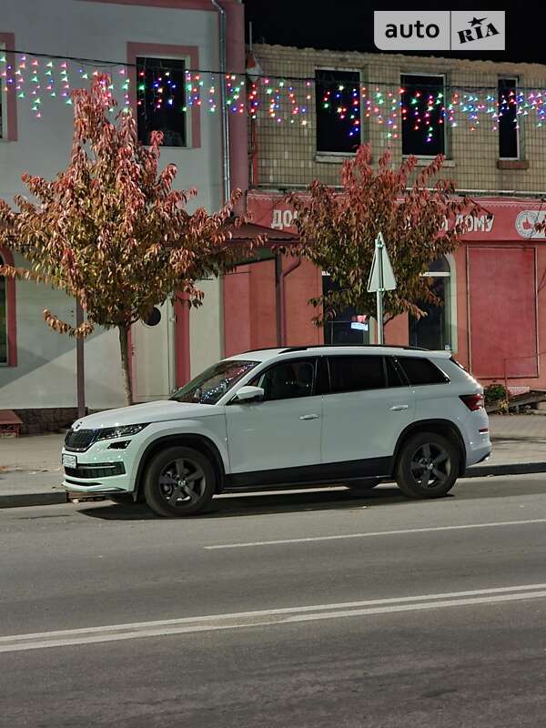 Внедорожник / Кроссовер Skoda Kodiaq 2021 в Староконстантинове