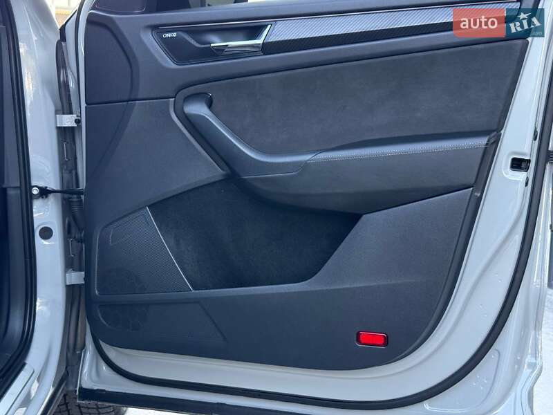 Внедорожник / Кроссовер Skoda Kodiaq 2021 в Ровно