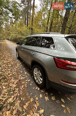 Внедорожник / Кроссовер Skoda Kodiaq 2021 в 