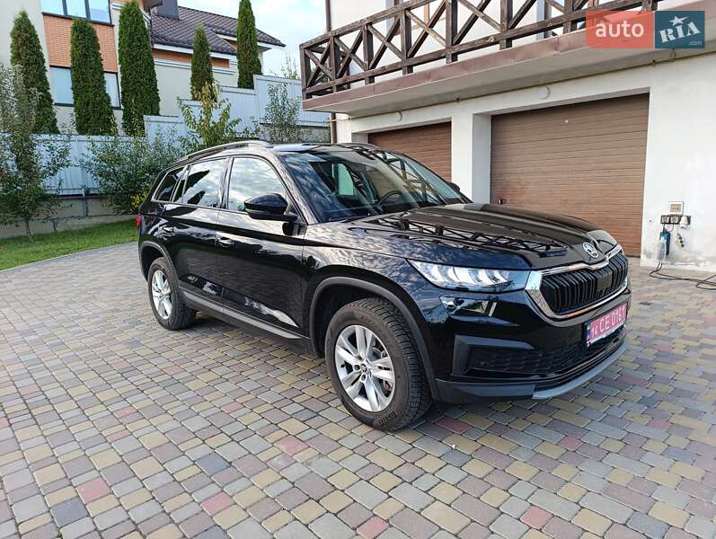 Внедорожник / Кроссовер Skoda Kodiaq 2023 в 