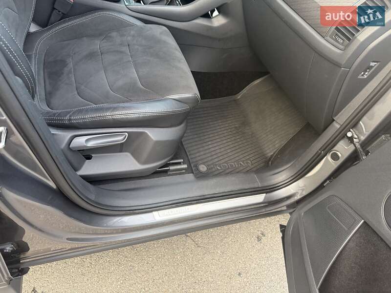 Позашляховик / Кросовер Skoda Kodiaq 2023 в Києві фото 5 Позашляховик / Кросовер Skoda Kodiaq 2023 в Києві