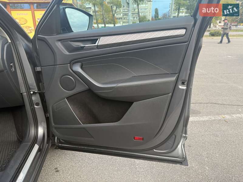 Позашляховик / Кросовер Skoda Kodiaq 2023 в Києві фото 10 Позашляховик / Кросовер Skoda Kodiaq 2023 в Києві