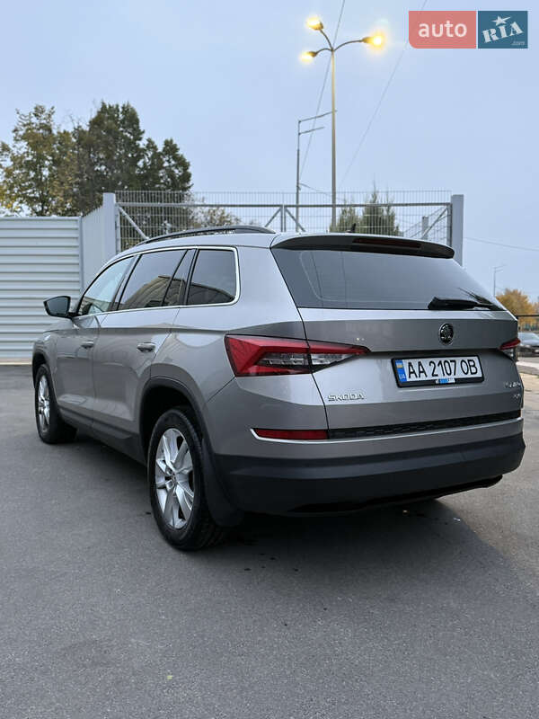 Позашляховик / Кросовер Skoda Kodiaq 2017 в Києві фото 11 Позашляховик / Кросовер Skoda Kodiaq 2017 в Києві