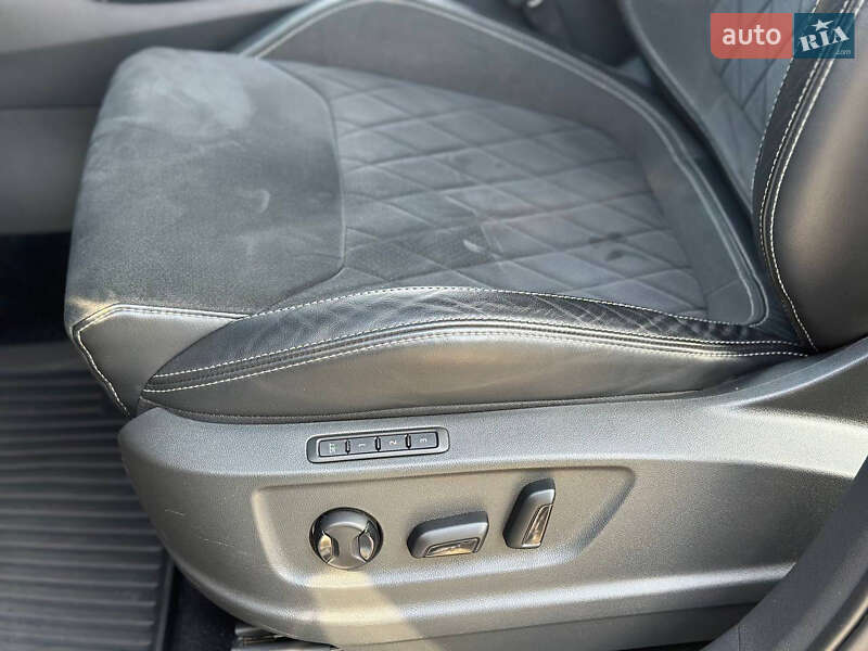 Позашляховик / Кросовер Skoda Kodiaq 2022 в Дніпрі