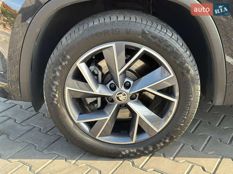 Позашляховик / Кросовер Skoda Kodiaq 2022 в Дніпрі