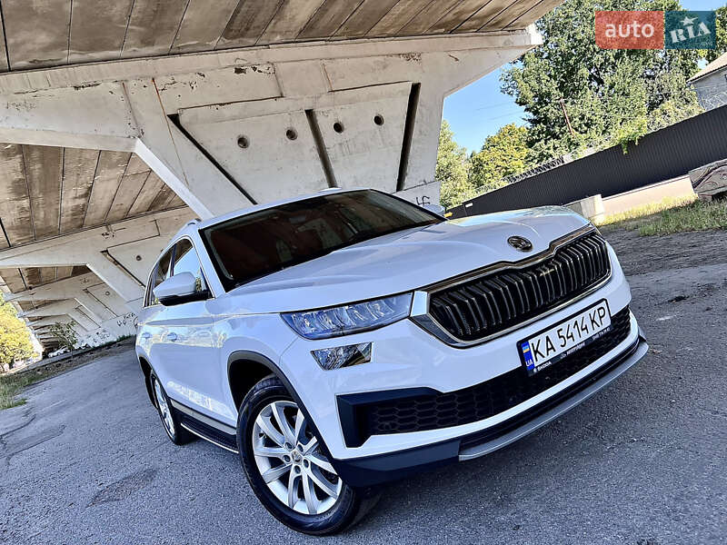 Внедорожник / Кроссовер Skoda Kodiaq 2023 в Киеве