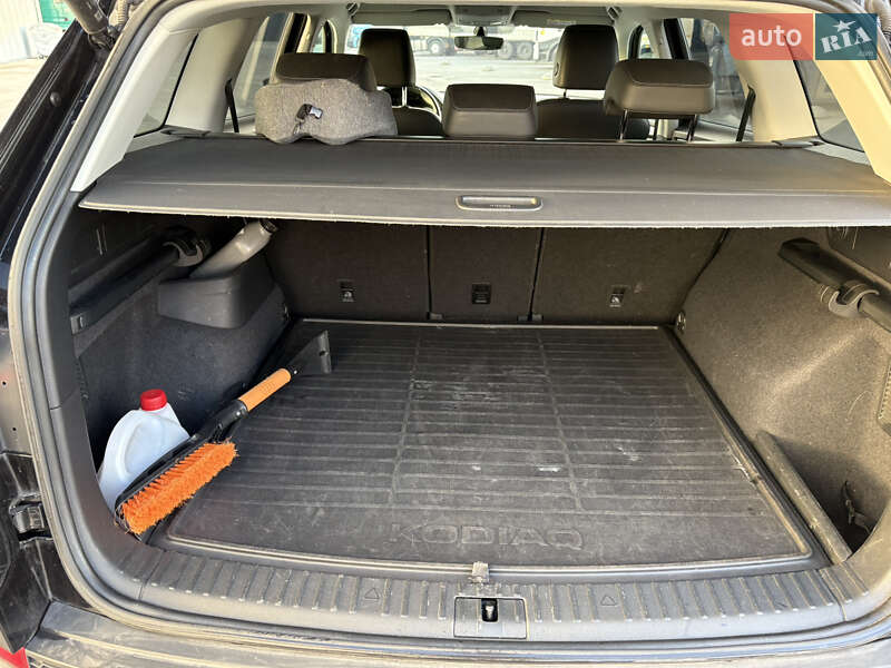Внедорожник / Кроссовер Skoda Kodiaq 2021 в Киеве