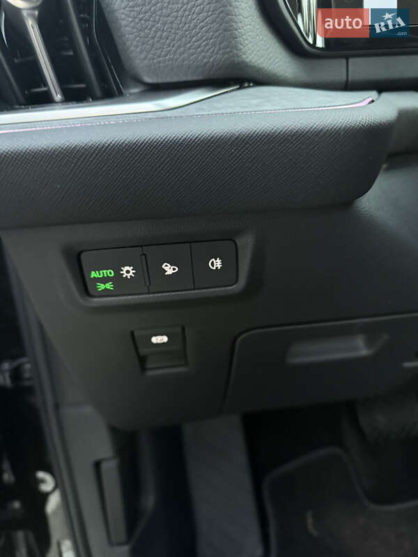 Позашляховик / Кросовер Skoda Kodiaq 2025 в Києві фото 17 Позашляховик / Кросовер Skoda Kodiaq 2025 в Києві