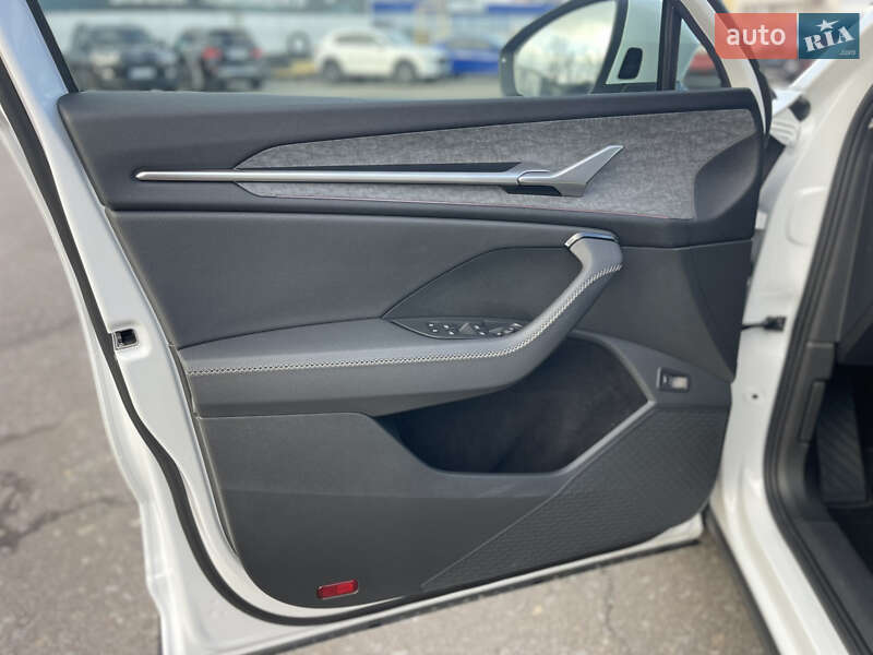 Позашляховик / Кросовер Skoda Kodiaq 2024 в Києві