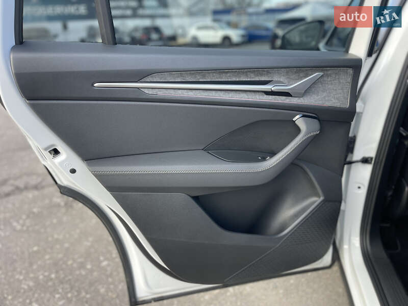 Позашляховик / Кросовер Skoda Kodiaq 2024 в Києві