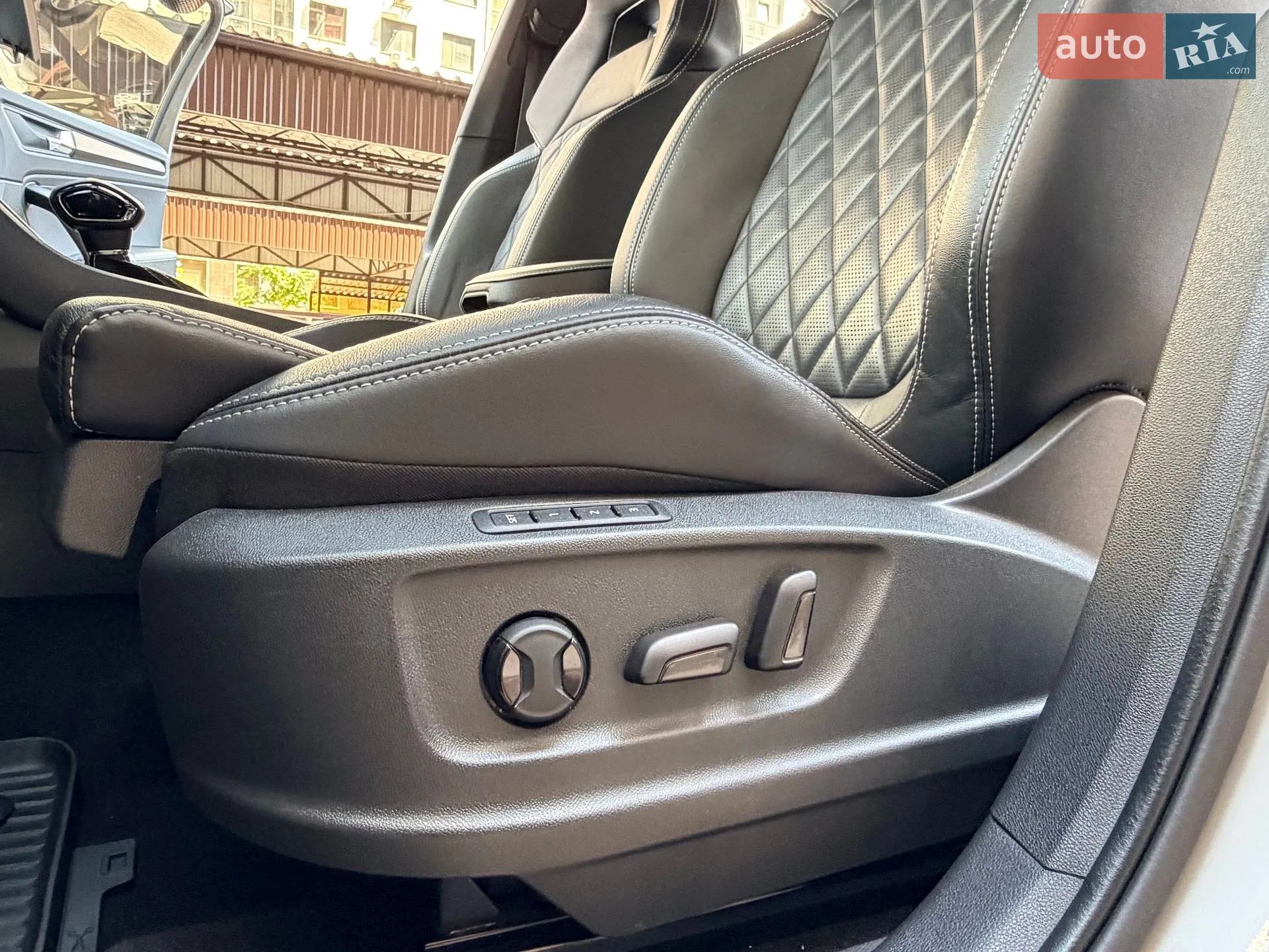 Skoda Kodiaq 2024 VIN TMBLN6NS6RB400996 фото оголошення 17 з 93